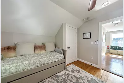 25 Tecumseh Street, Providence, RI 02906 - Photo 25