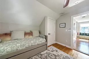 25 Tecumseh St, Providence, RI 02906 - Photo 25