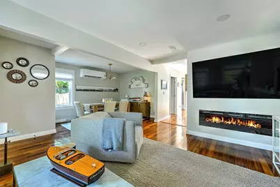 25 Tecumseh Street, Providence, RI 02906 - Photo 9