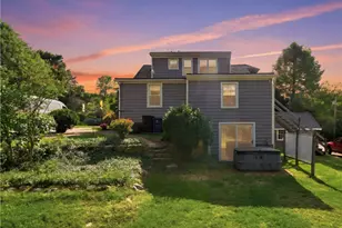 15 Kardway St, South Kingstown, RI 02879 - Photo 9