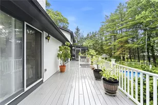 14 Maplecrest Dr, Smithfield, RI 02828 - Photo 7