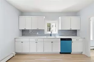 35 Lawrence St, Providence, RI 02909 - Photo 5
