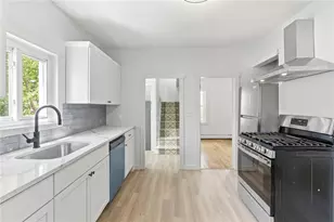 35 Lawrence St, Providence, RI 02909 - Photo 3