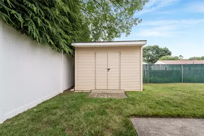 82 Merchant Street, North Providence, RI 02911 - Photo 23