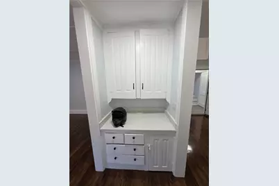 286 Sutton Avenue, East Providence, RI 02914 - Photo 17