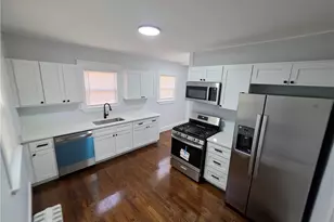 286 Sutton Ave, East Providence, RI 02914 - Photo 7