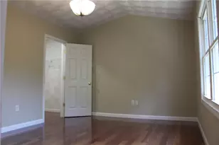 56 McKay Ct, Warwick, RI 02889 - Photo 15