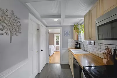 51 Priscilla Avenue, Warwick, RI 02889 - Photo 5