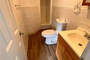 17 Rounds Ave, Providence, RI 02909 - Photo 7