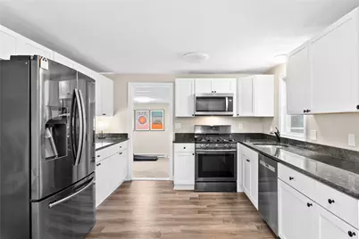 84 Hilton Road, Warwick, RI 02889 - Photo 7