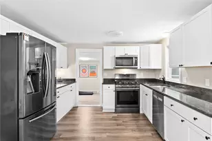 84 Hilton Rd, Warwick, RI 02889 - Photo 7