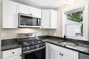 84 Hilton Rd, Warwick, RI 02889 - Photo 9