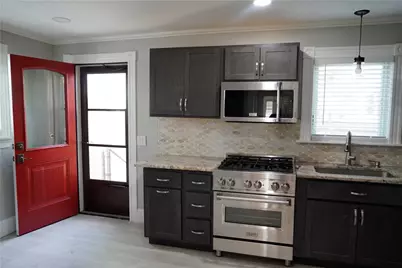 1358 Narragansett Blvd Boulevard, Cranston, RI 02905 - Photo 11