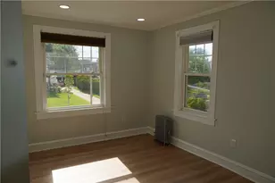 1358 Narragansett Blvd Blvd, Cranston, RI 02905 - Photo 17