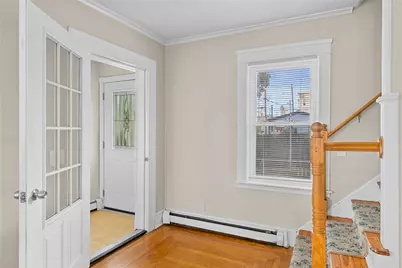 912 Narragansett Boulevard, Providence, RI 02905 - Photo 5