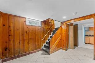 912 Narragansett Blvd, Providence, RI 02905 - Photo 29