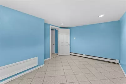 912 Narragansett Boulevard, Providence, RI 02905 - Photo 29