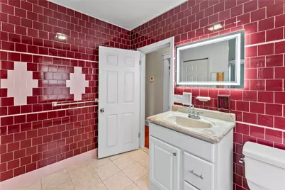 912 Narragansett Boulevard, Providence, RI 02905 - Photo 21