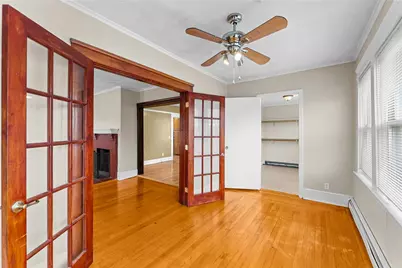 912 Narragansett Boulevard, Providence, RI 02905 - Photo 11