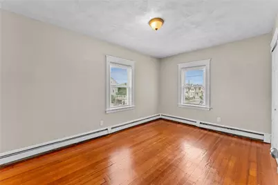 912 Narragansett Boulevard, Providence, RI 02905 - Photo 23