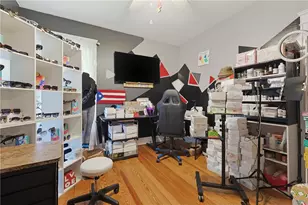 11 Franklin St, North Providence, RI 02904 - Photo 17
