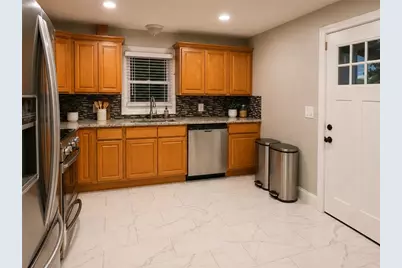 44 Pavilion Avenue, Cranston, RI 02920 - Photo 9