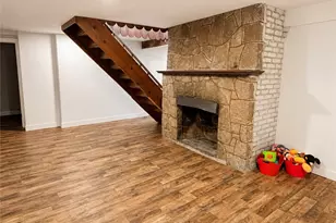 44 Pavilion Ave, Cranston, RI 02920 - Photo 21