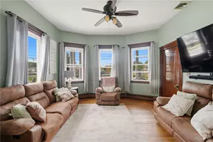 108 Daniel Ave, Providence, RI 02909 - Photo 9