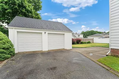 24 Bel Air Drive, Providence, RI 02909 - Photo 27