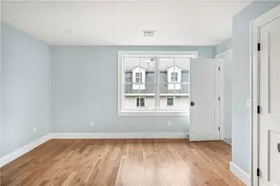 118 Newport Ave, Middletown, RI 02842 - Photo 27