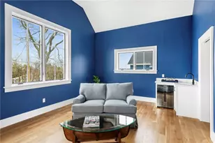 118 Newport Ave, Middletown, RI 02842 - Photo 25