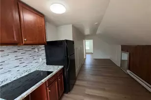 43 Tweed St, Pawtucket, RI 02861 - Photo 5