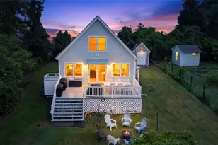 043 Merrill Ln, Portsmouth, RI 02871 - Photo 1