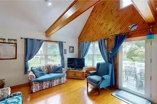 043 Merrill Ln, Portsmouth, RI 02871 - Photo 3