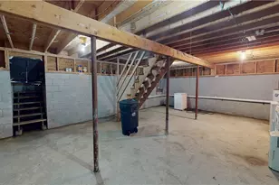 043 Merrill Ln, Portsmouth, RI 02871 - Photo 21