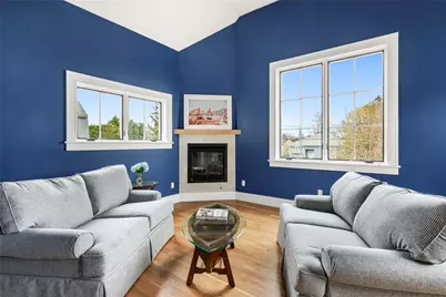 118 Newport Avenue, Middletown, RI 02842 - Photo 23