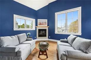 118 Newport Ave, Middletown, RI 02842 - Photo 23