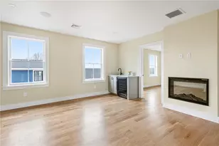 118 Newport Ave, Middletown, RI 02842 - Photo 41