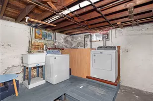 76 Brewster Dr, Warwick, RI 02889 - Photo 27