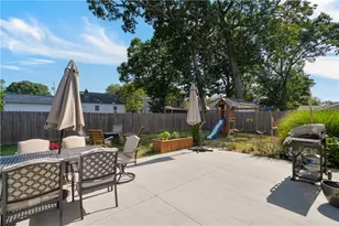 76 Brewster Dr, Warwick, RI 02889 - Photo 29