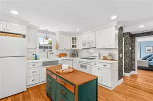 76 Brewster Dr, Warwick, RI 02889 - Photo 5
