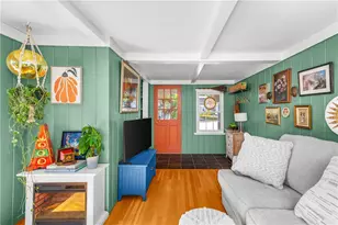 76 Brewster Dr, Warwick, RI 02889 - Photo 3