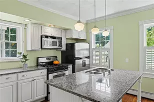 10 Dartmouth St, Pawtucket, RI 02860 - Photo 15