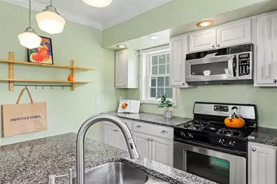 10 Dartmouth Street, Pawtucket, RI 02860 - Photo 17