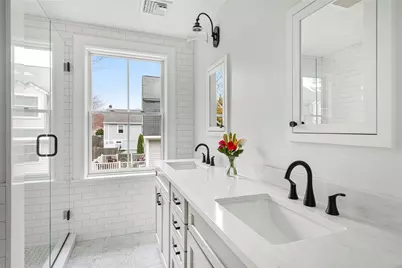 118 Newport Avenue, Middletown, RI 02842 - Photo 37