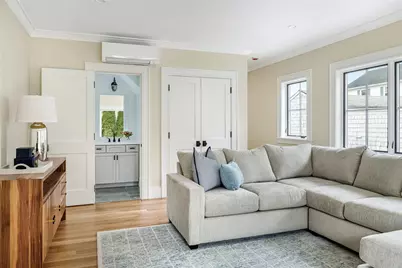 118 Newport Avenue, Middletown, RI 02842 - Photo 15