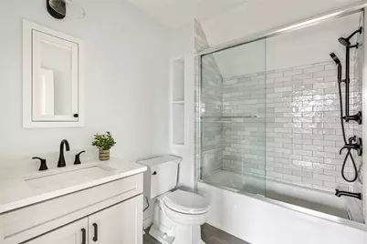 118 Newport Avenue, Middletown, RI 02842 - Photo 43