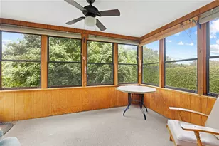 129 Woodside Ave, West Warwick, RI 02893 - Photo 21