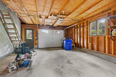 129 Woodside Avenue, West Warwick, RI 02893 - Photo 19