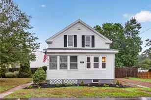 91 Ash St, Warwick, RI 02888 - Photo 3